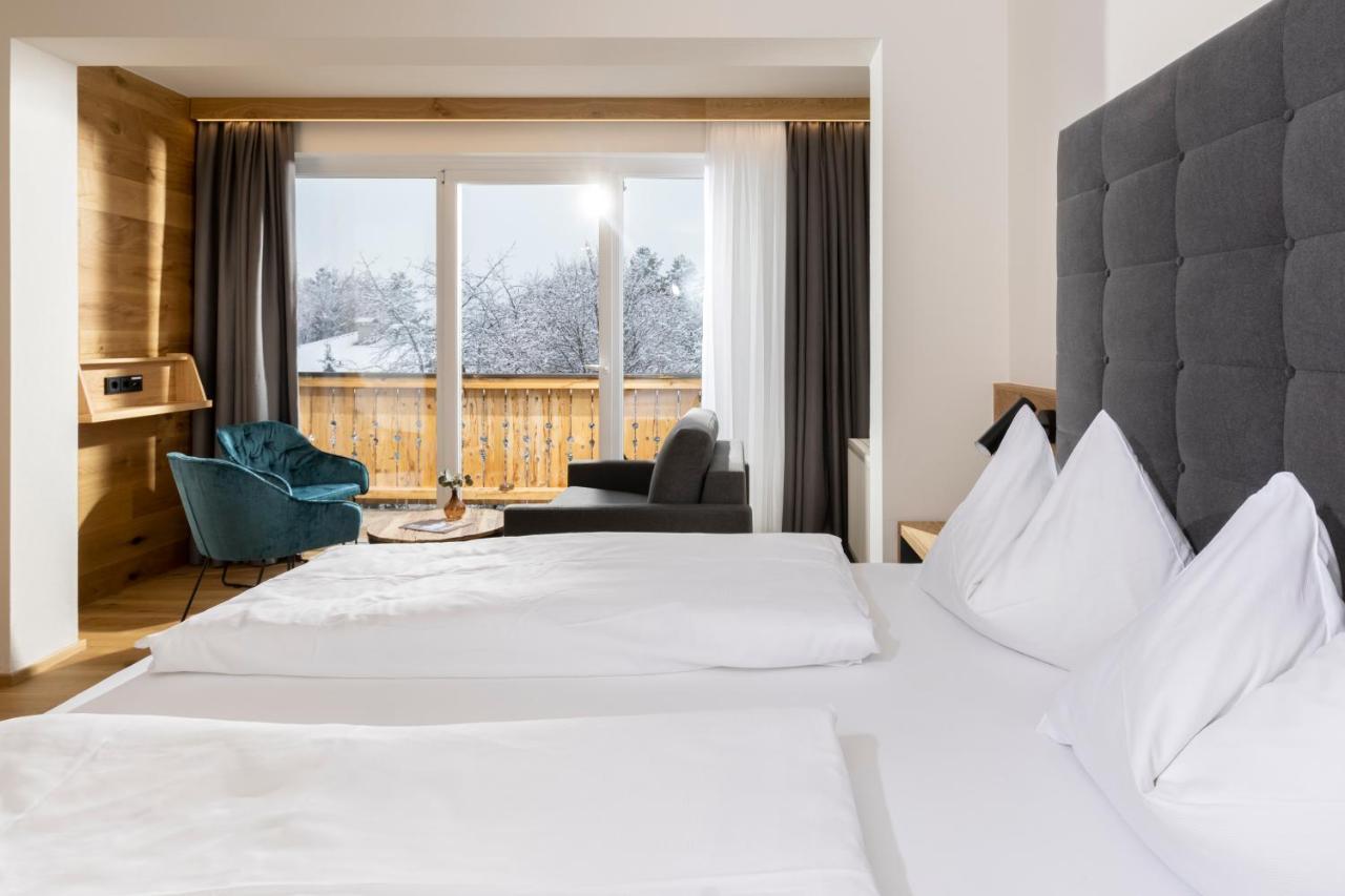 Double Room Balcony,1327128143:JPEG